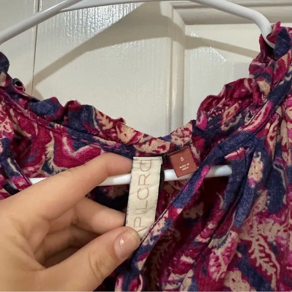 Anthropologie PILCRO Lucille Peasant Blouse Buttons Front Pink Red Size S - Picture 5 of 5